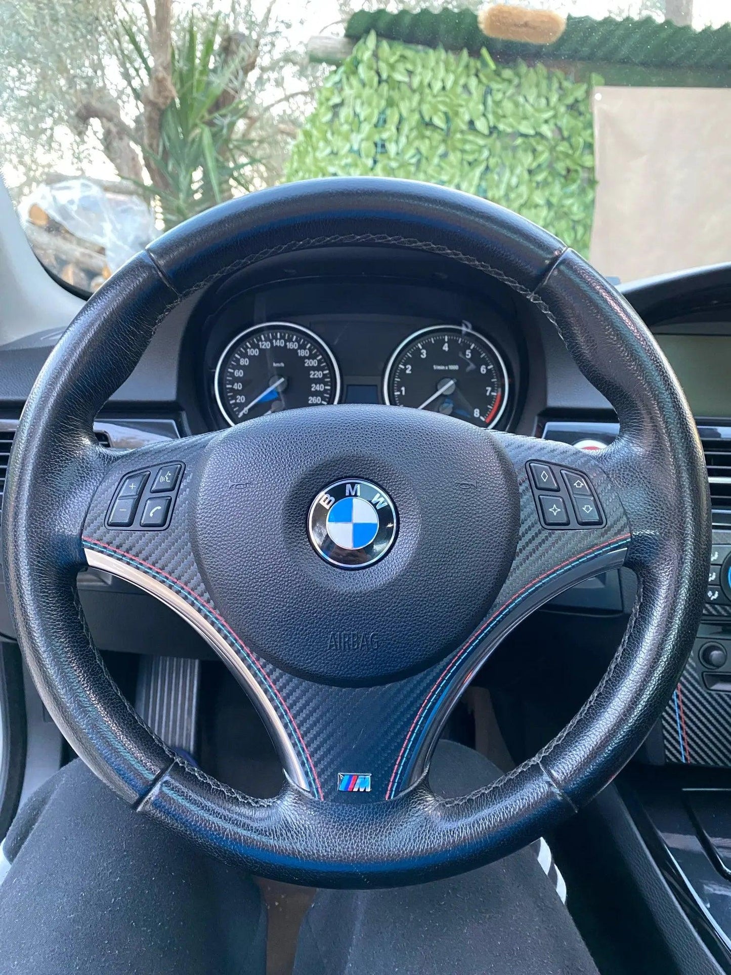 BMW STEERING WHEEL TRIM E90 E92 E93 (2005 - 2013)