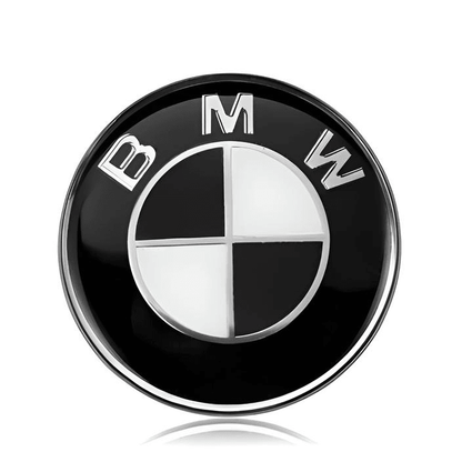 BMW BADGE | Black & White